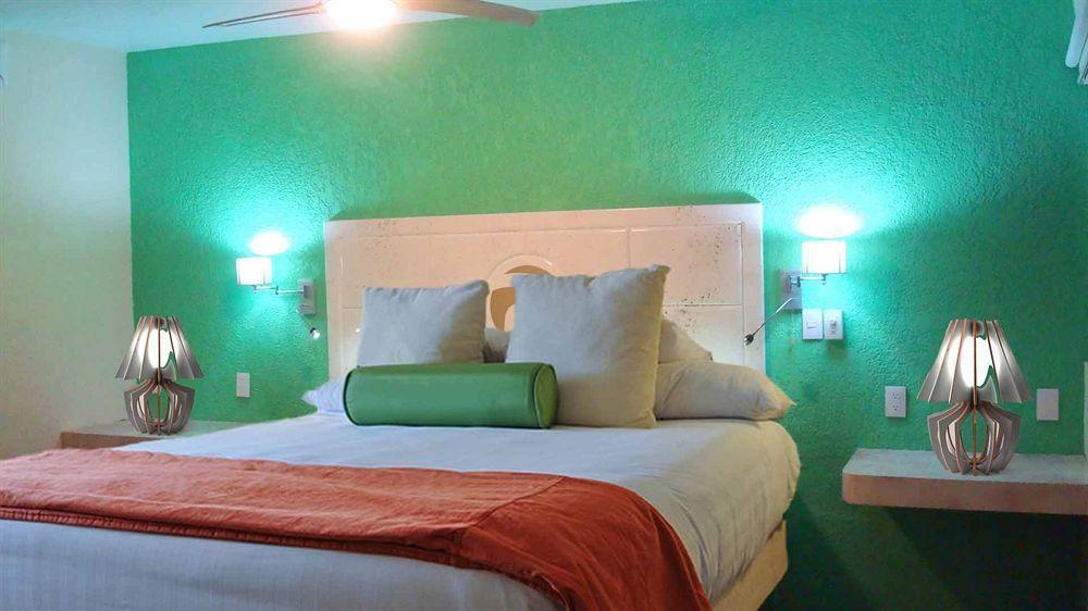 Hotel La Roca Costa Esmeralda Монте-Гордо Экстерьер фото