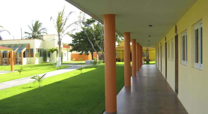 Hotel La Roca Costa Esmeralda Монте-Гордо Экстерьер фото
